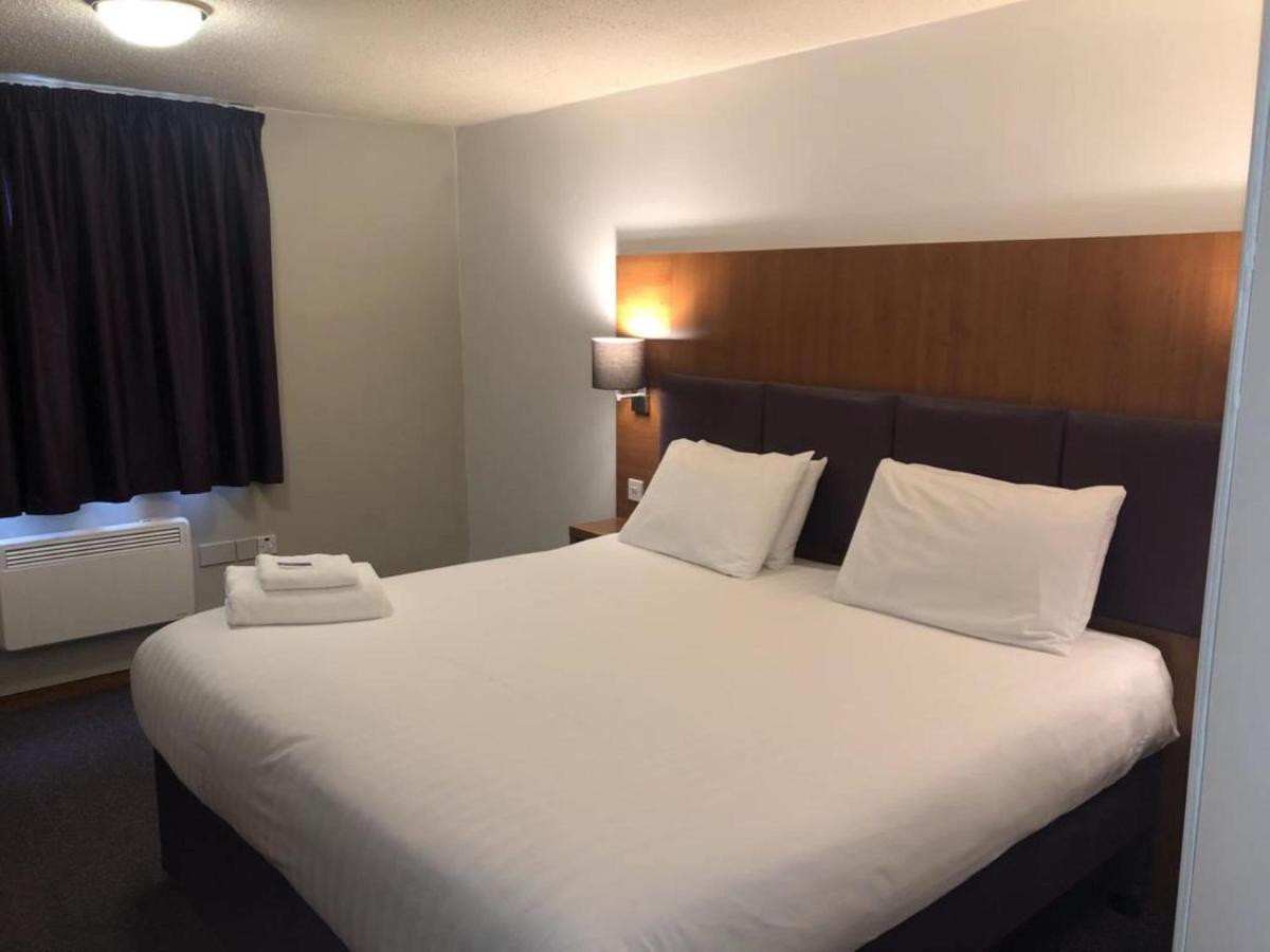 Bluemont Hotel Bromsgrove Buitenkant foto